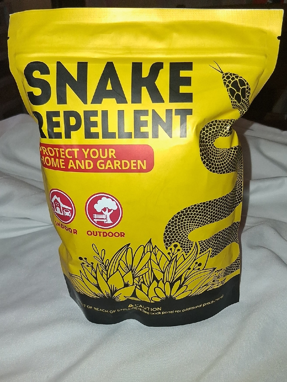 Amazon Snake Repellent Powder - Yellow Packaging
